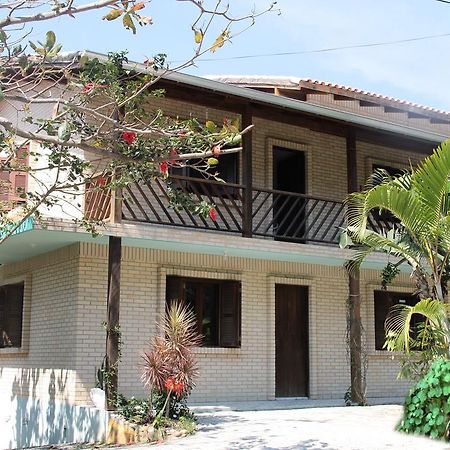 Residencial Aracua Hotel Bombinhas Eksteriør billede